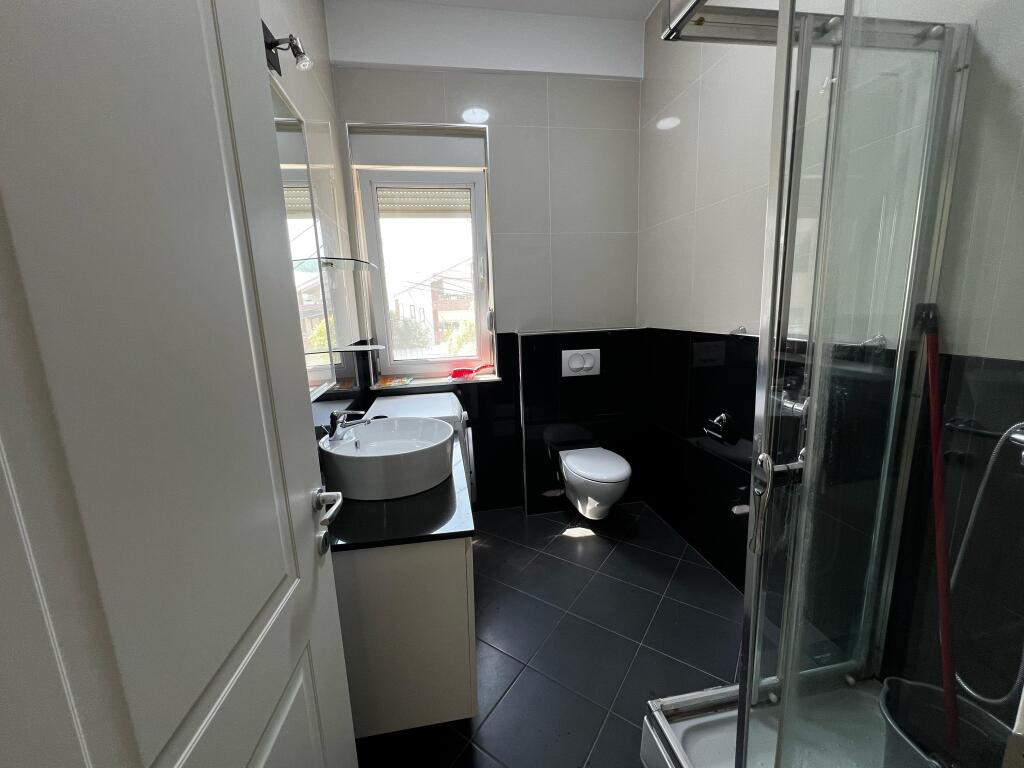 Jepet me Qera Apartament 1+1 65m2 tek rezidenca Touch of the Sun SAUK
