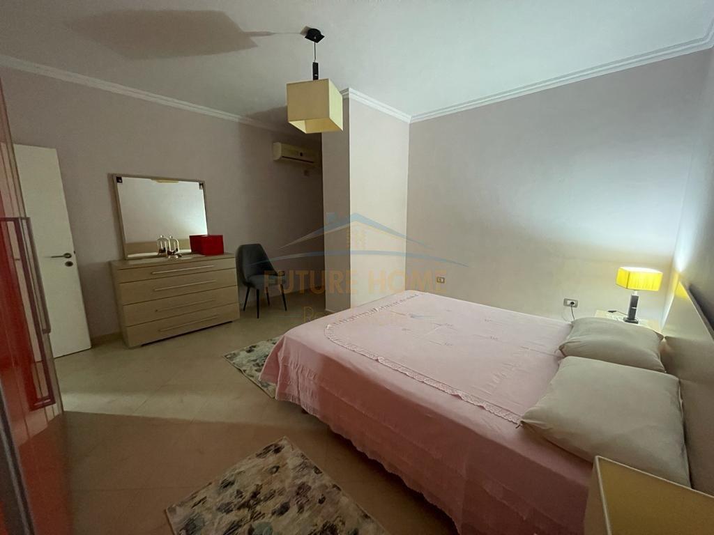 Qera, Apartament 1+1, Bulevardi Zogu i Parë, Tiranë