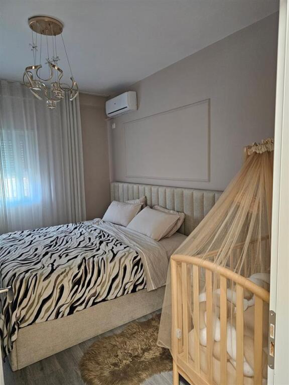 Shitet super Penthause 2+1+verande i vendosur në Fresk, me sipërfaqe 176 m2 në katin e 4.