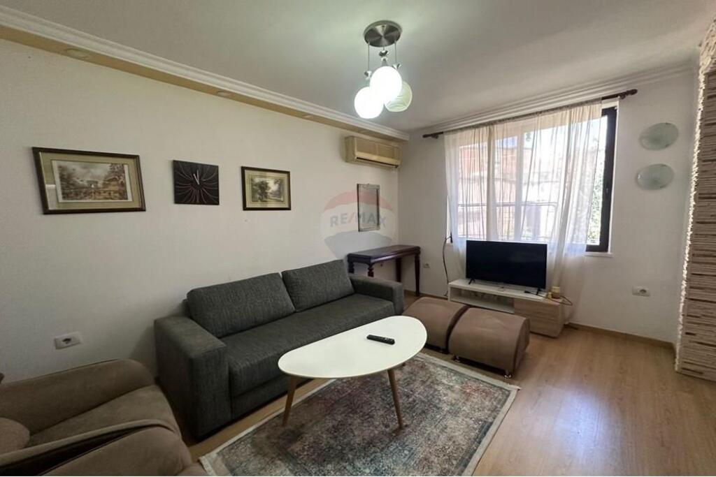 APARTAMENT 1+1, RR. TEFTA TASHKO