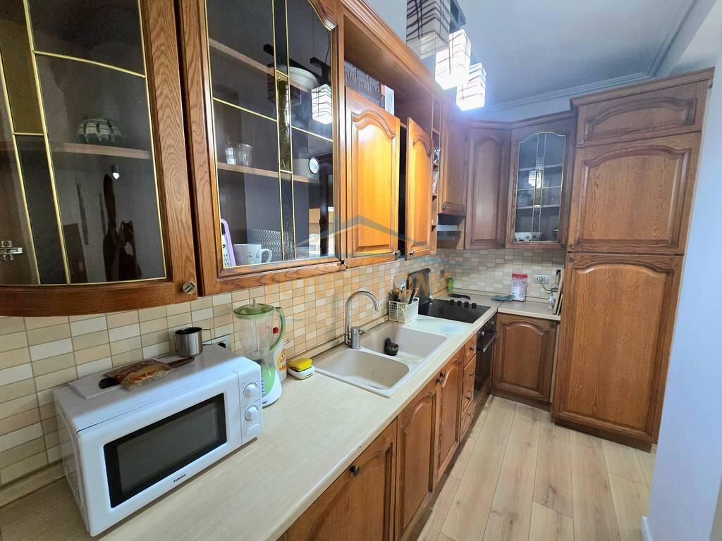 Affitto, Appartamento 2+1, Comune di Parigi, Tirana