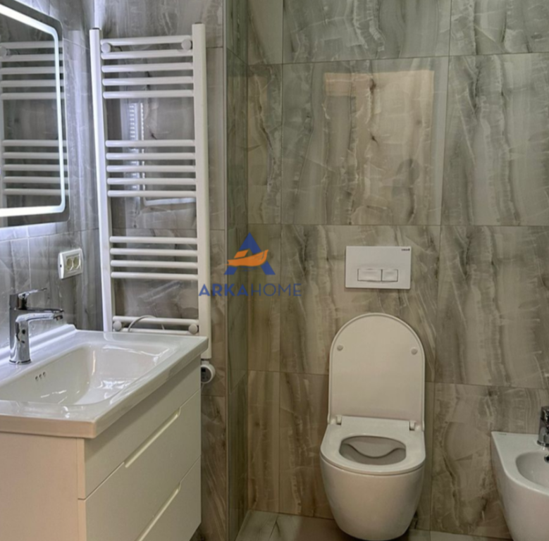 JEPET APARTAMENT ME QERA 2+1 TE MARGA 2.
