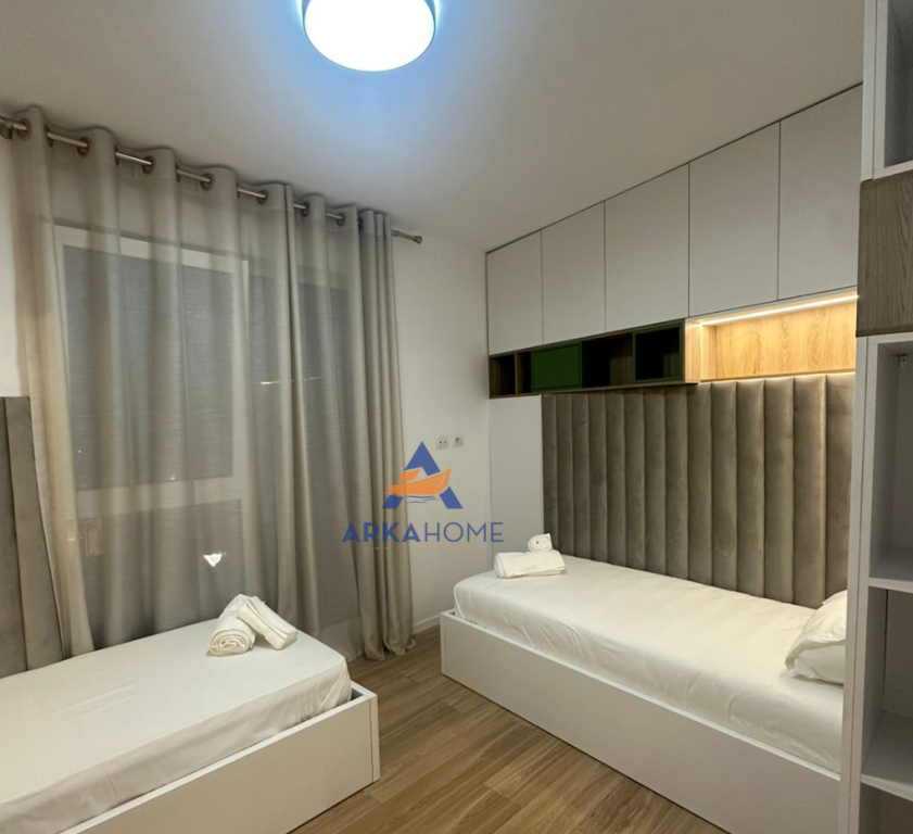 JEPET APARTAMENT ME QERA 2+1 TE MARGA 2.