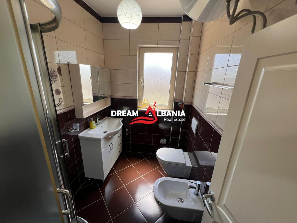 Apartament Luksoz 2+1 me qira ne rrugen e Durresit prane Mozaikut te Tiranes (ID 42215311)