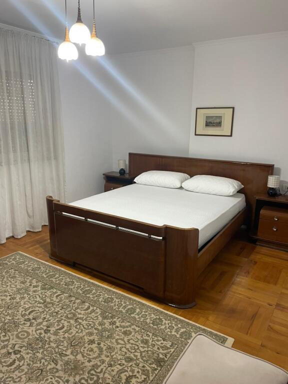 Apartament 2+1 për qira në Bllok