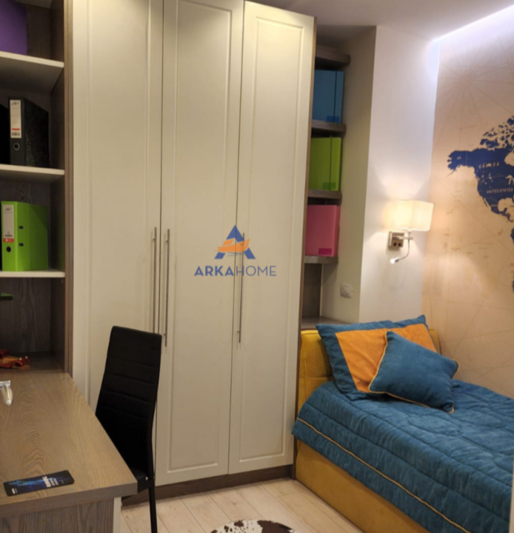 APARTAMENT ME QERA 2+1+BALLKON TE AMBASADOR 3, STADIUMI AIR ALBANIA