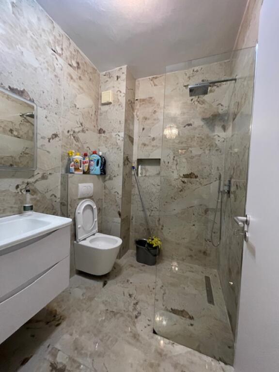 Apartament 2+1 Me Qira tek Ish-Parku Autobuzave