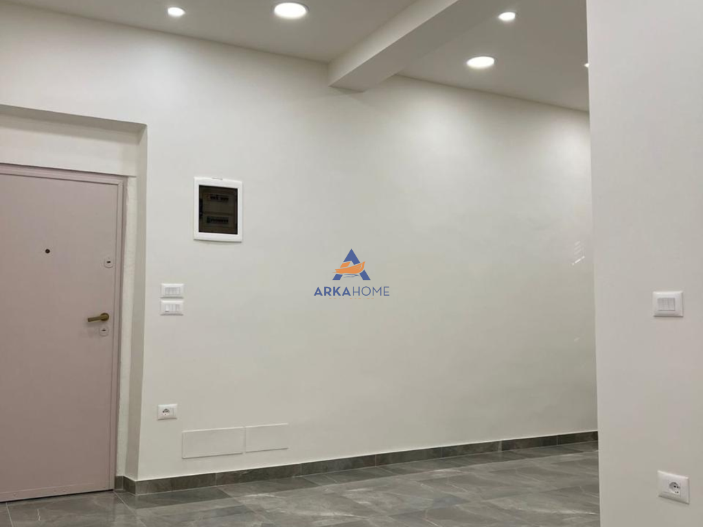 SHITET AMBJENT BIZNESI "TEK STADIUMI DINAMO"