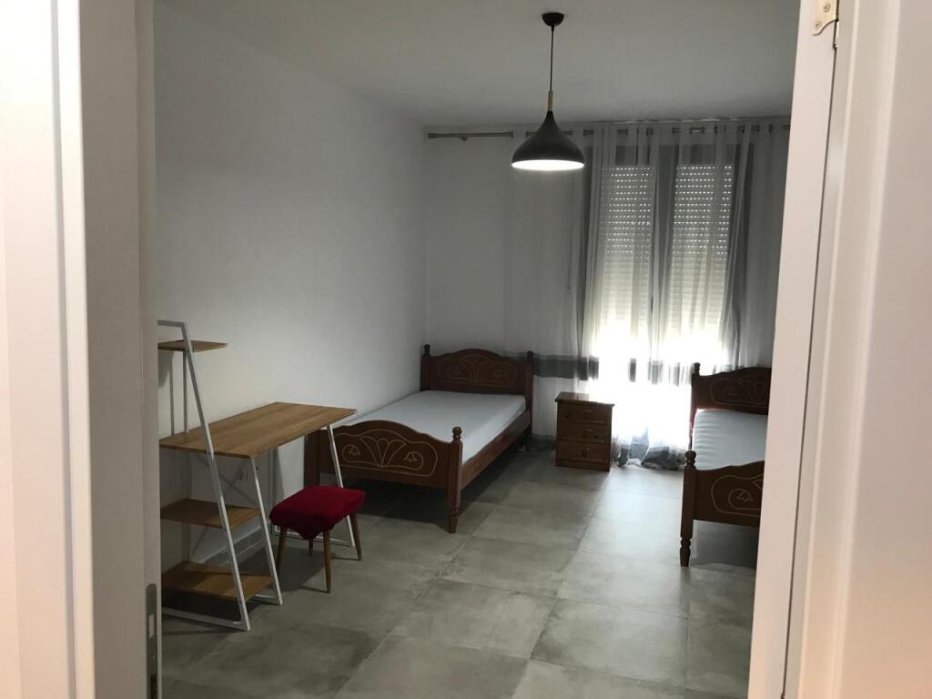 Jepet Me Qera Apartament 2+1+2 Tualete