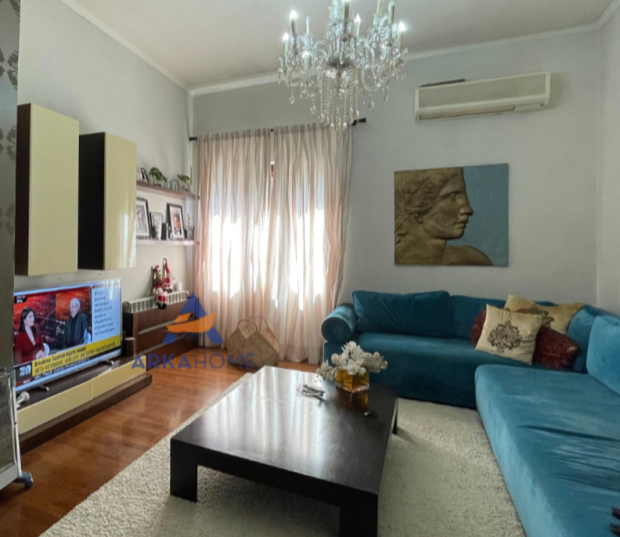 JEPET APARTAMENT ME QERA 2+1+BALLKON