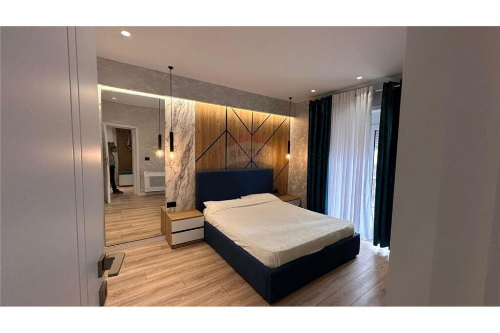 Apartament 2+1 me qira tek Rruga e Kavajes.