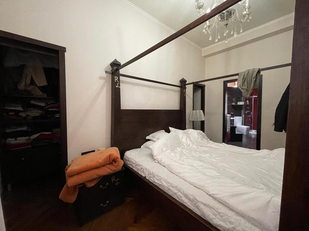 Jepet apartament 2+1 me qira ne qender te Tiranes!