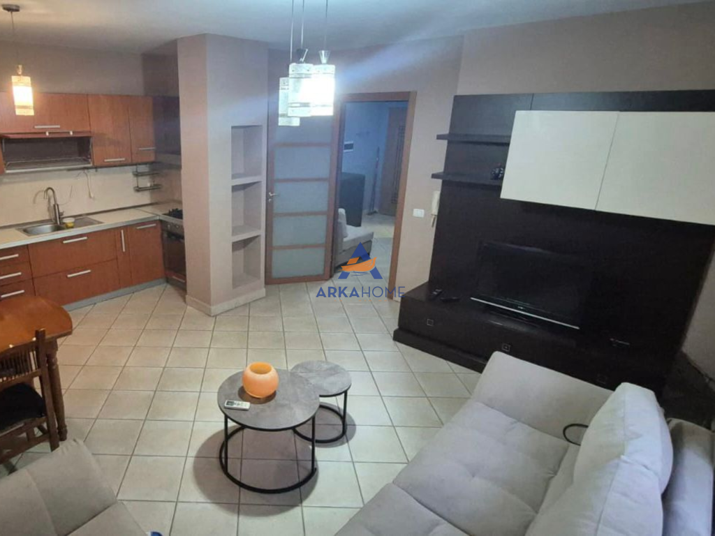 APPARTAMENTO IN AFFITTO 2+1+1 BALCONE "TE 21 DHJETORI".
