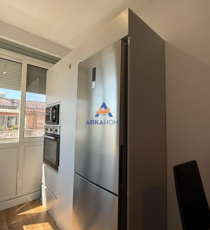APARTAMENT 1+1+BALLKON ME QERA TE KIKA 2, KOMUNA E PARISIT