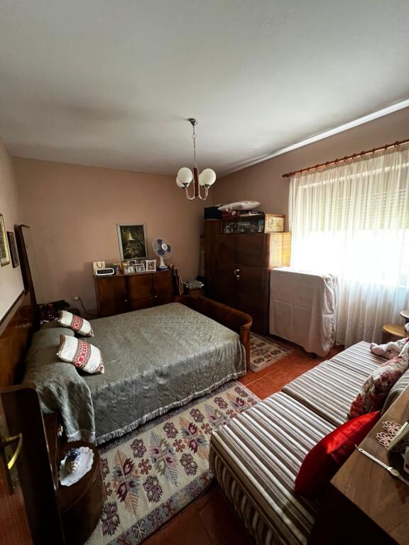 Apartament 1+1 për shitje në Qendër.