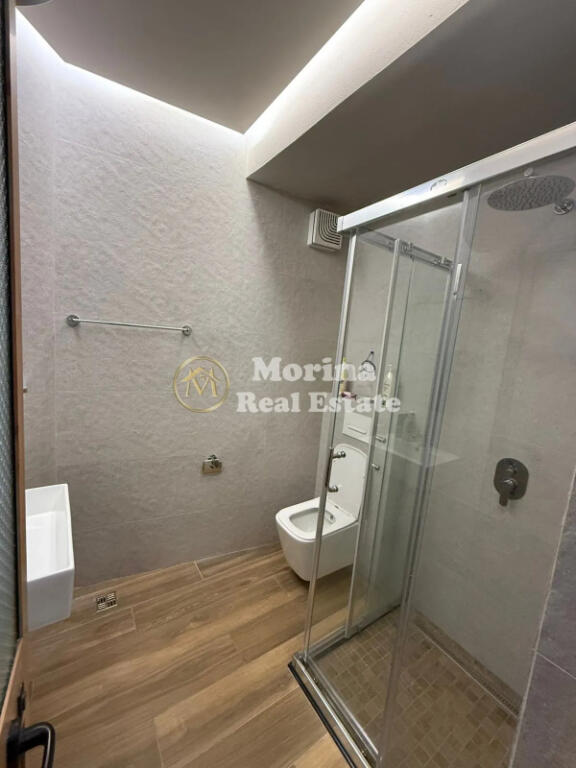 Qera, Apartament 2+1+2, Qender, 900 euro/muaj