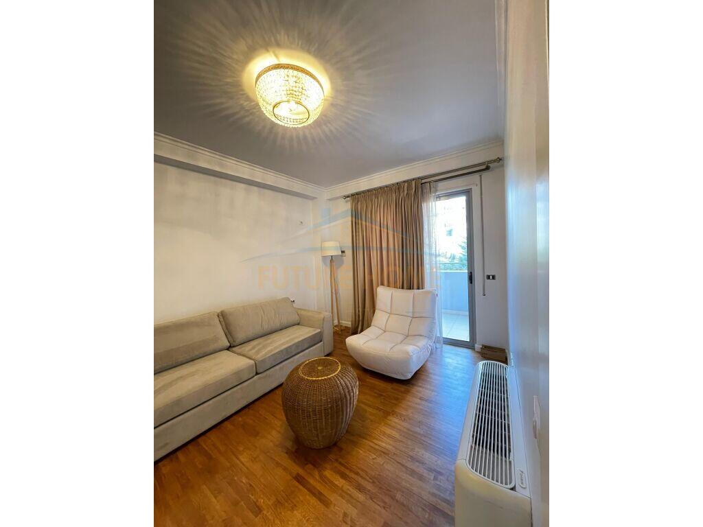Shitet Apartament 2+1+2, Liqeni i Thate