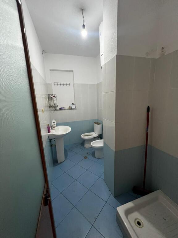 Apartament 2+1 për qira në Astir.