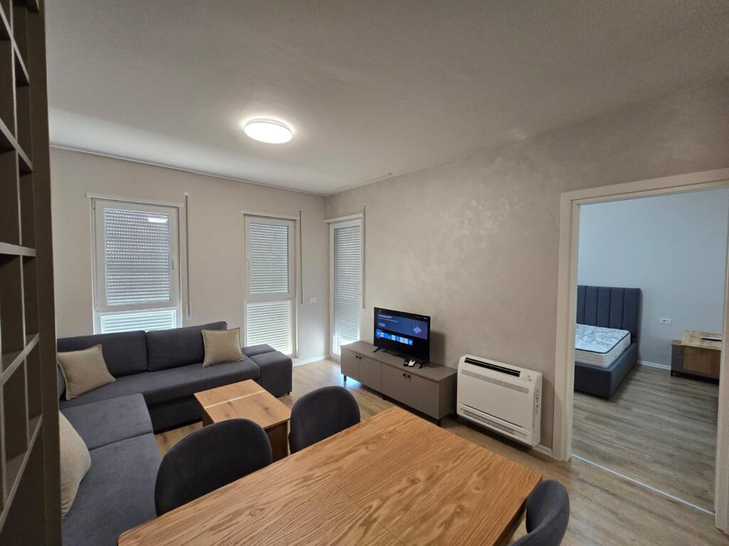APARTAMENT ME QERA 1+1