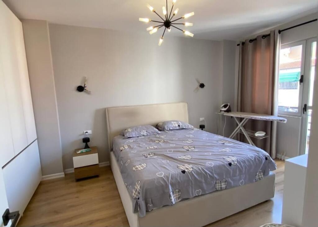 Near Residence Kodra e Diellit, we sell a 2+1+2 apartment with two bathrooms.