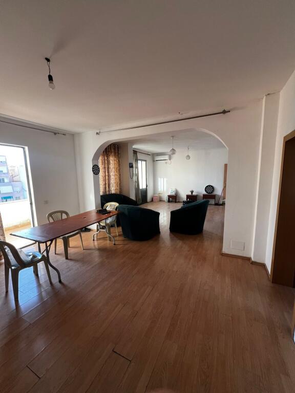 Apartament 2+1 për qira në Astir.