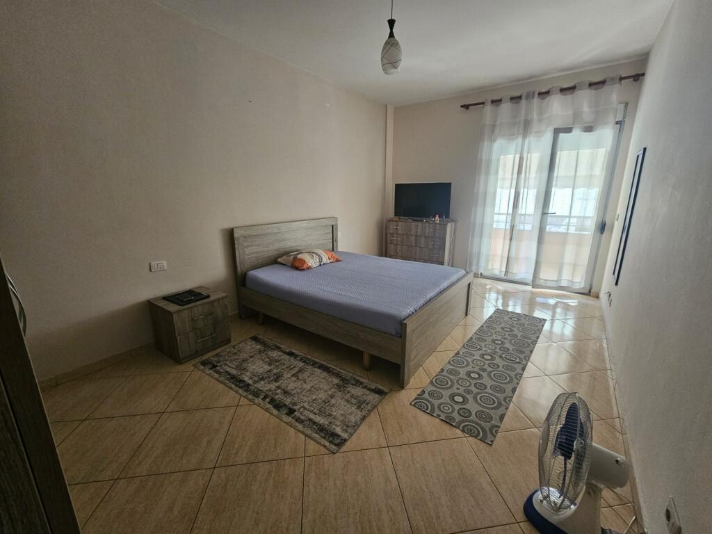 Apartament 2+1 për Qira – Përballë Vizonit