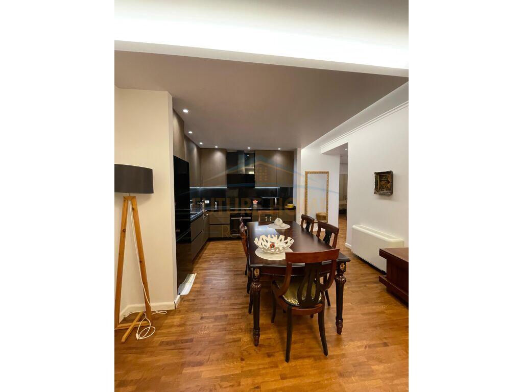 Shitet Apartament 2+1+2, Liqeni i Thate