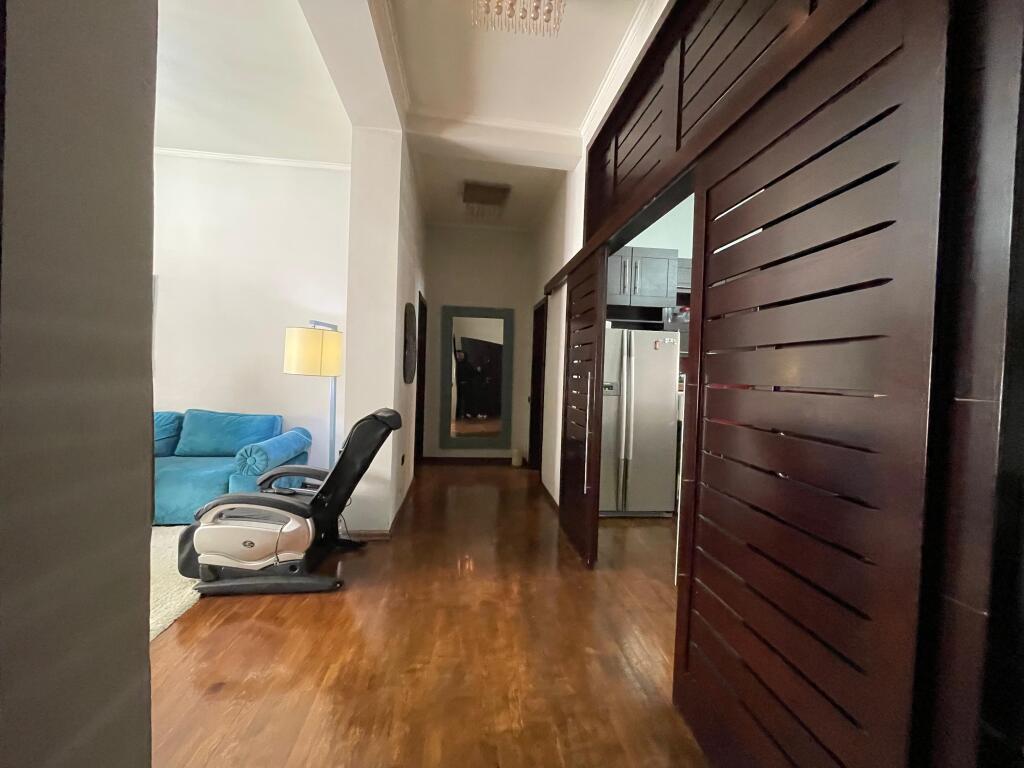 Jepet apartament 2+1 me qira ne qender te Tiranes!