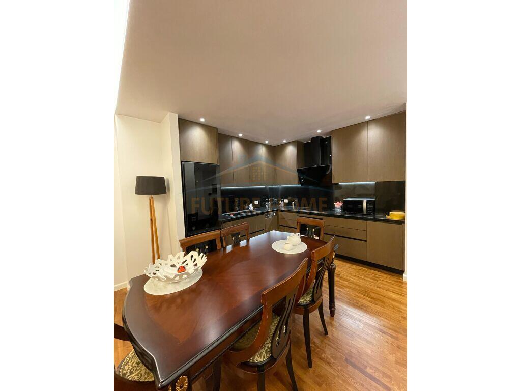 Shitet Apartament 2+1+2, Liqeni i Thate