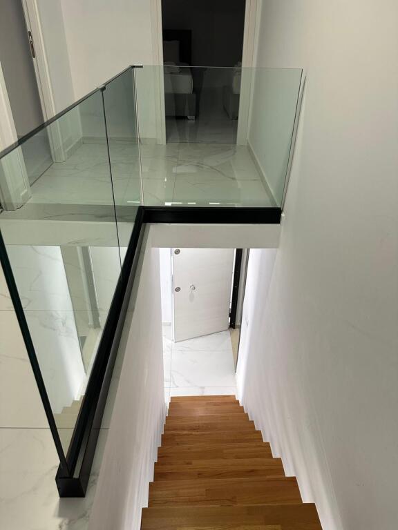Duplex Ekskluziv për Shitje në Sarandë