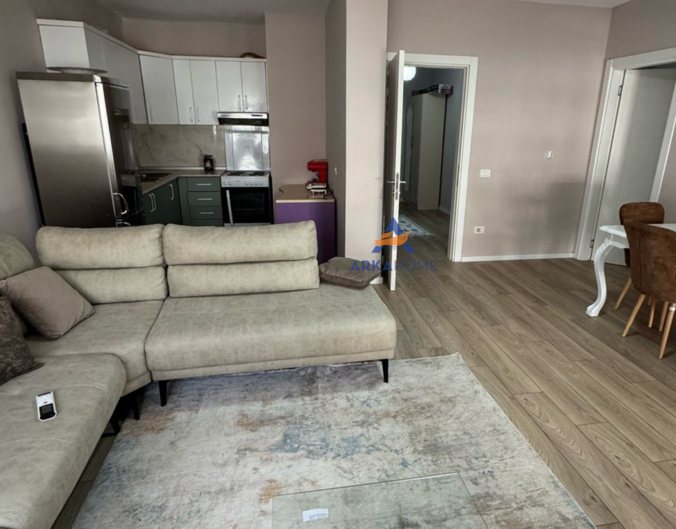 JEPET ME QERA APARTMENT 2+1 "NE FRESK".