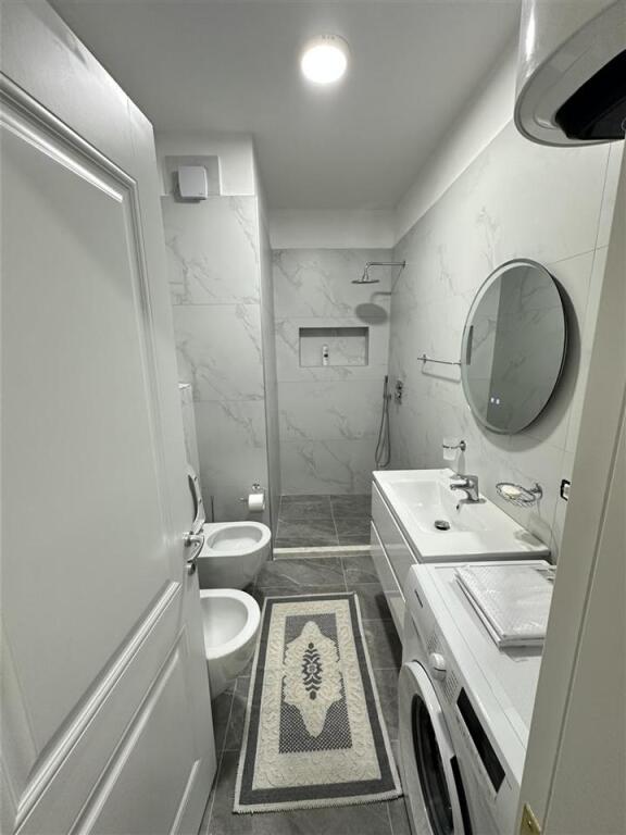 Jepet super apartament 2+1+2 tek rr Dibres, Ministria e Mbrojtjes.