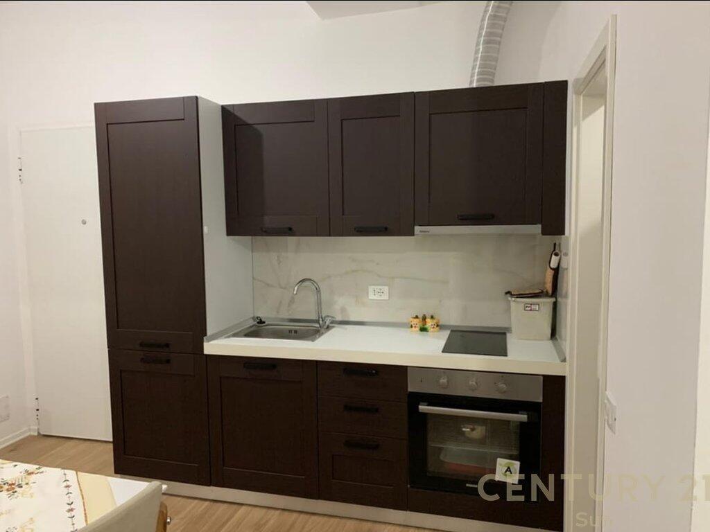 Me qera apartament 1+1 te kompleksi Mangalem