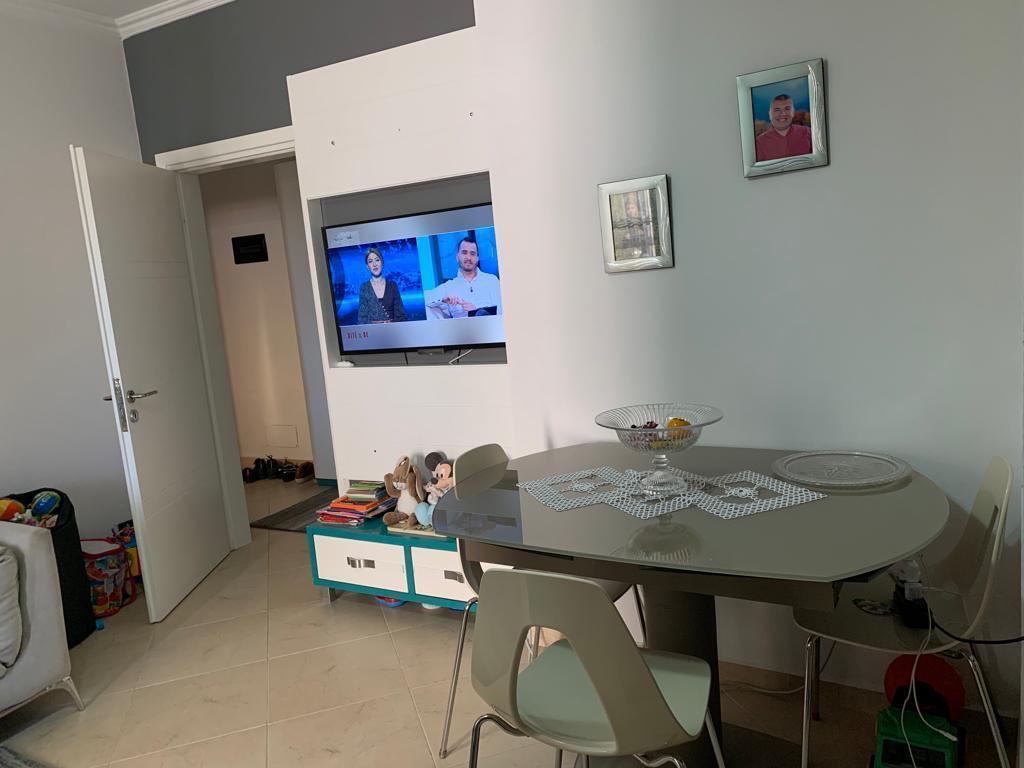 Jepet apartament 1+1, Mbrapa fakultetit të shkencave