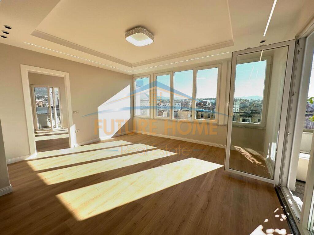 Shitet Apartament 3+1+2, Xhamllik