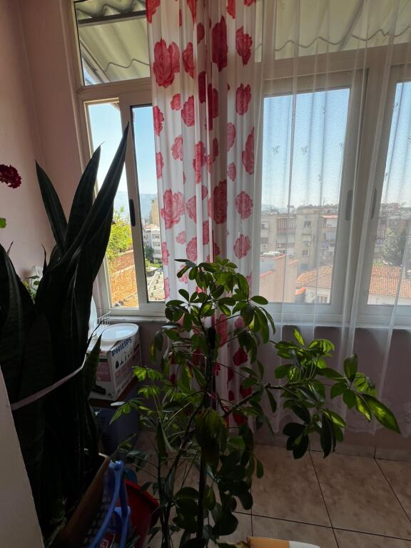 Apartament 1+1 për shitje në Qendër.