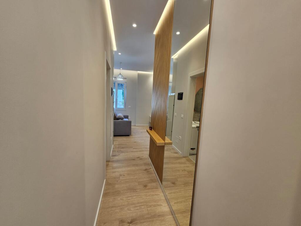Apartament me qera 1+1 ne Qender (ID B2101167) Tirane.