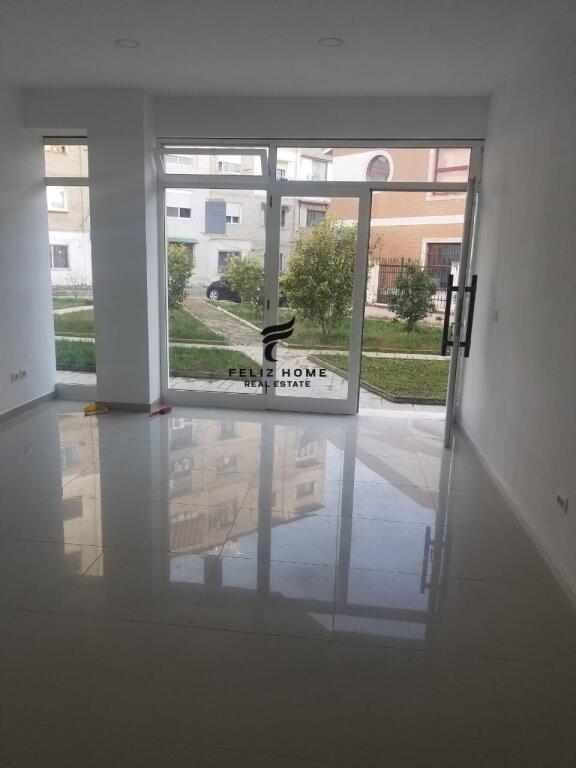 DYQAN ME QERA 55 M2 BULEVARDI BAJRAM CURRI