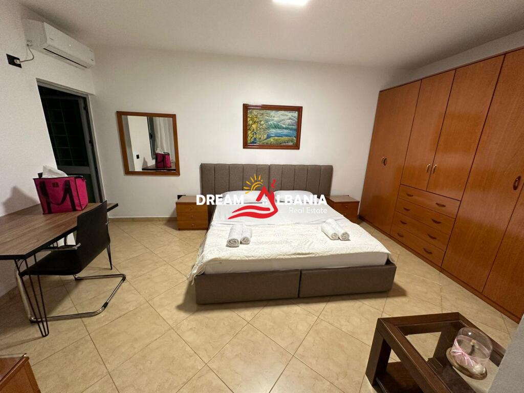 Shiten 2 garsoniere ne rrugen e Durrsit prane Bllokut te Ambasadave (ID 4101043)