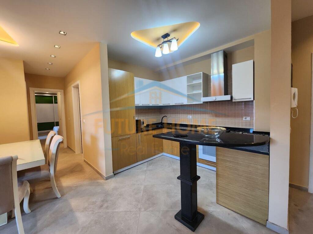 Qera, Apartament 2+1+2, Stacioni i Trenit, Tirane.