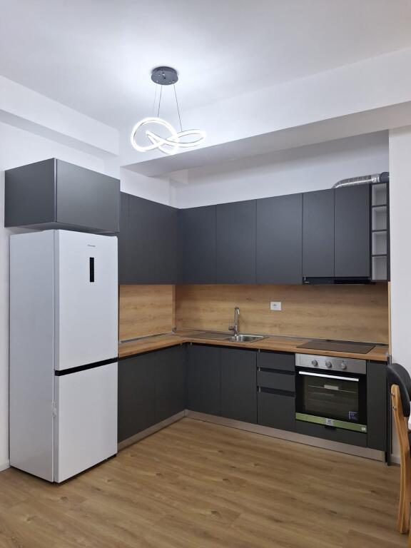 2+1 APARTMENT FOR RENT (Kaimi Complex, Ali Demi, Tirana) NO COMMISSION