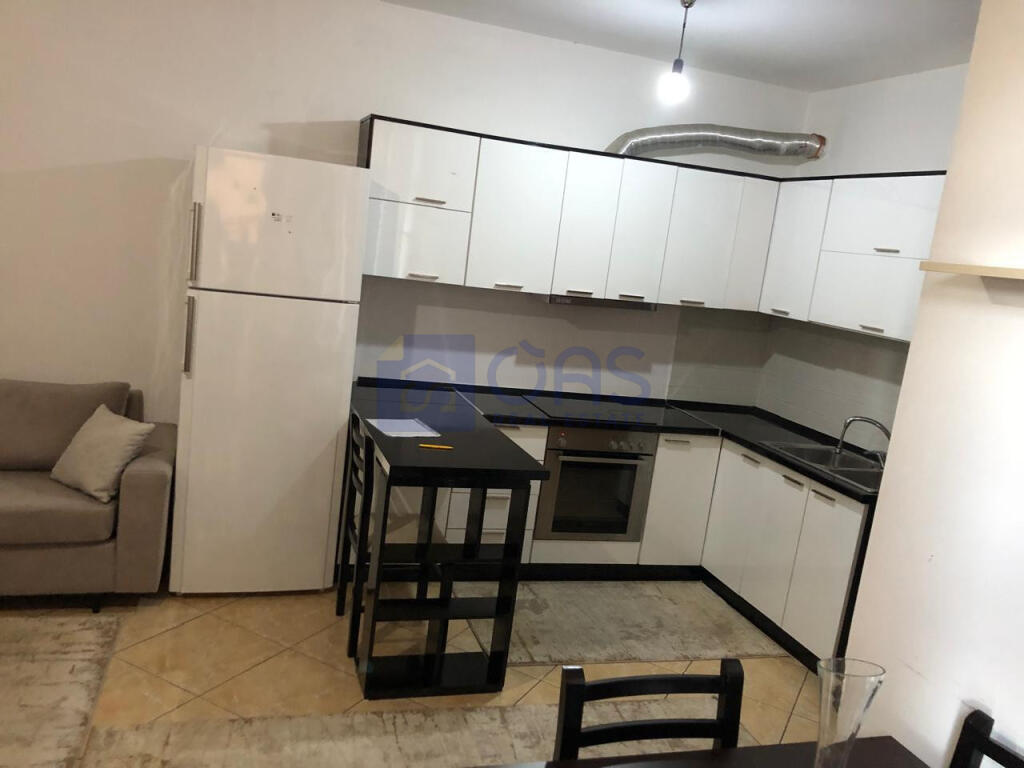 Apartament 1+1 për qira në Qendër