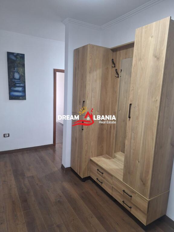 Shitet apartament 2+1 ne Don Bosko prane shkolles Vace Zela (ID 41211637)