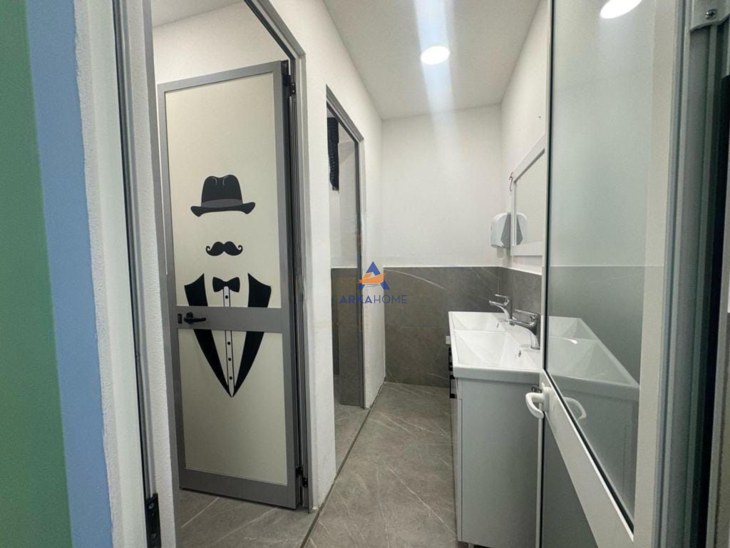 AFFITTASI SPAZIO 204.45M2 "RRUGA SIRI KODRA".