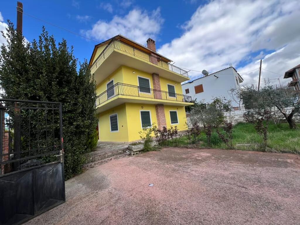 FOR RENT VILLA 450 M2 IN MJULL BATHORE