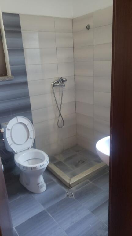 Jepet me qira 1+1 MEZEZ PRANE CASA ITALIA