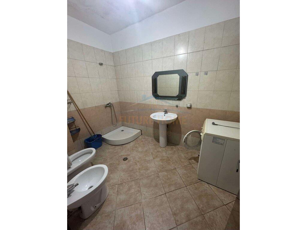Qera, Apartament 2+1, Unaza e Re, Tiranë.