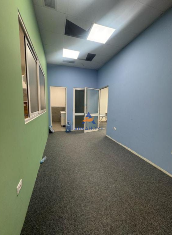 AFFITTASI SPAZIO 204.45M2 "RRUGA SIRI KODRA".