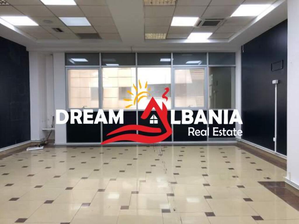 Ambient komercial me qera ne qendren Galeria (ID 42611175)
