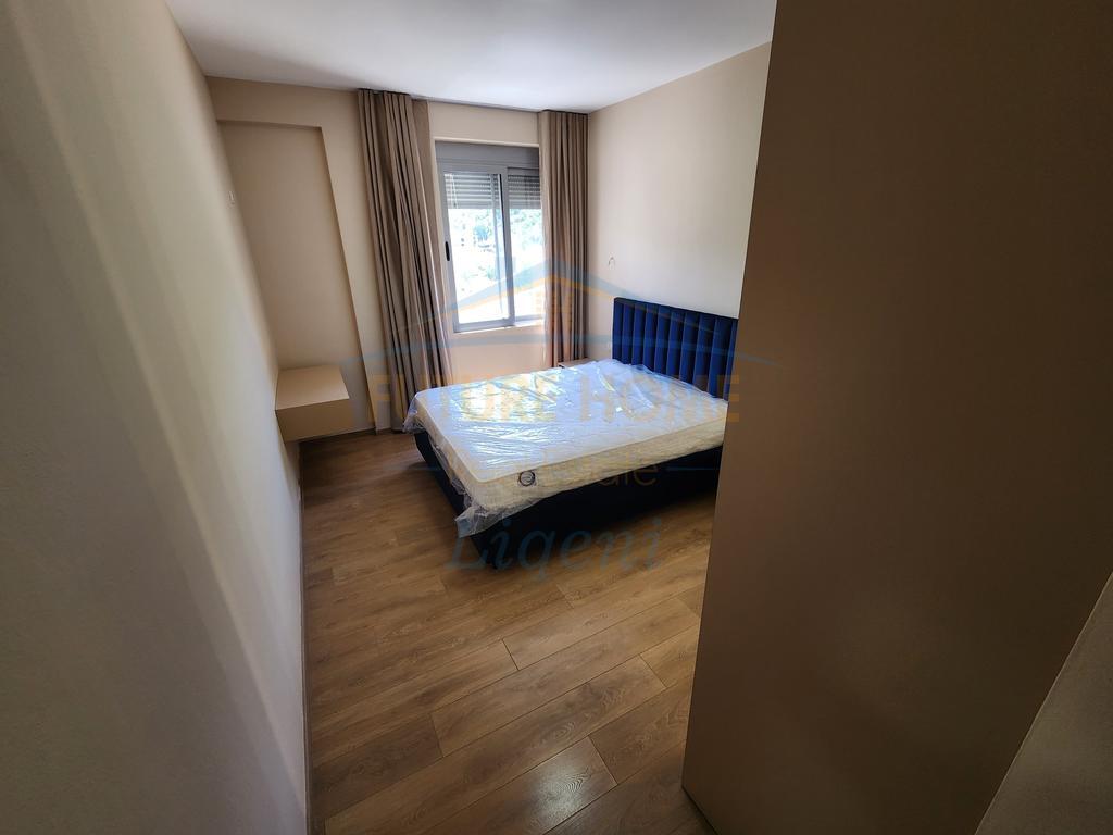 Affitto, Appartamento 2+1, Liqeni i Thate, Tirana.